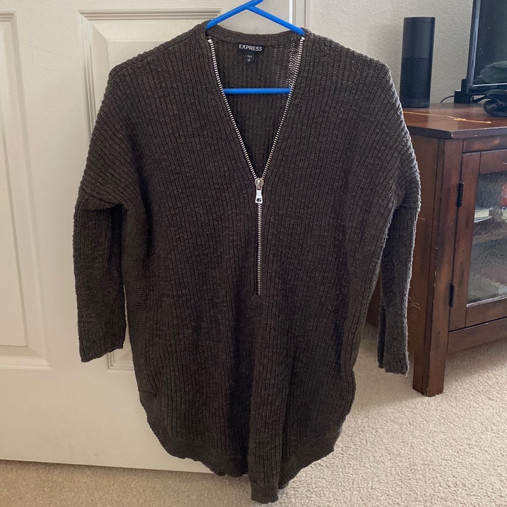 Zip up Express sweater